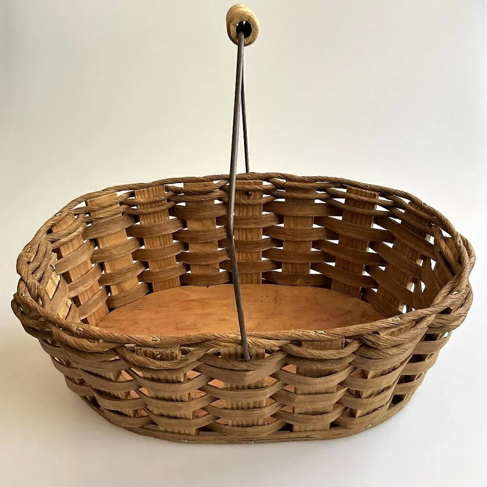 VINTAGE FARMHOUSE SPLINT WOODEN BASKET MOVEABLE BAIL HANDLE BOTTOM STAMPED